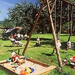 Rhoener Haus Zur Wasserkuppe מלון Ehrenberg (Hessen)