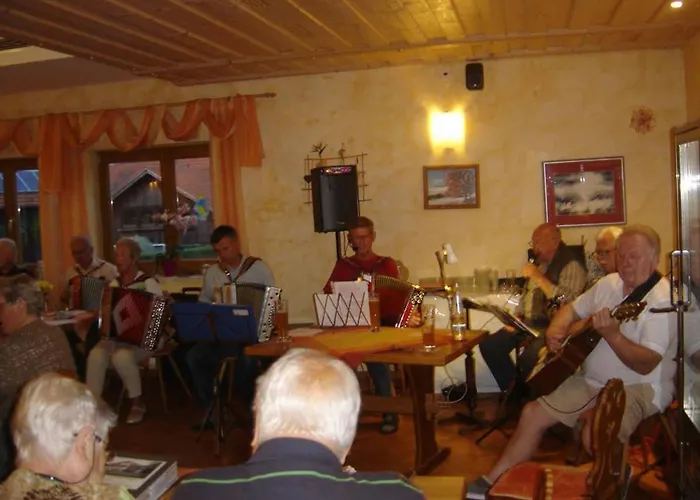 Отель Rhoener Haus Zur Wasserkuppe *